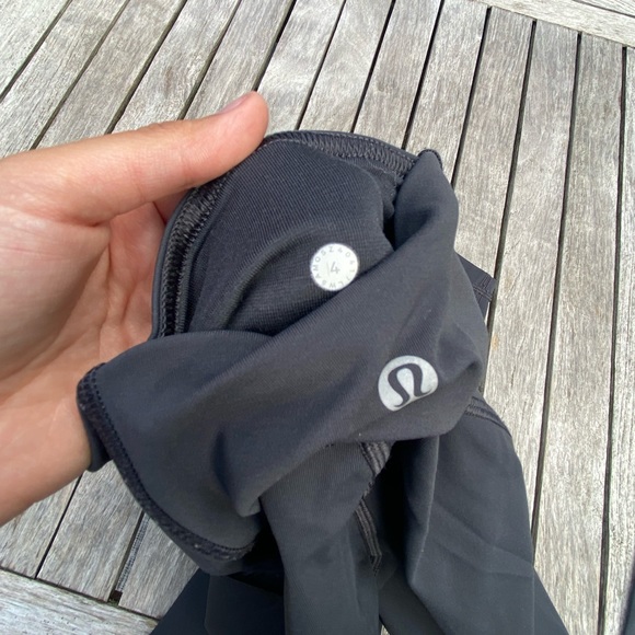 Invigorate Lululemon Leggings with Mesh siding - Picture 2 of 4